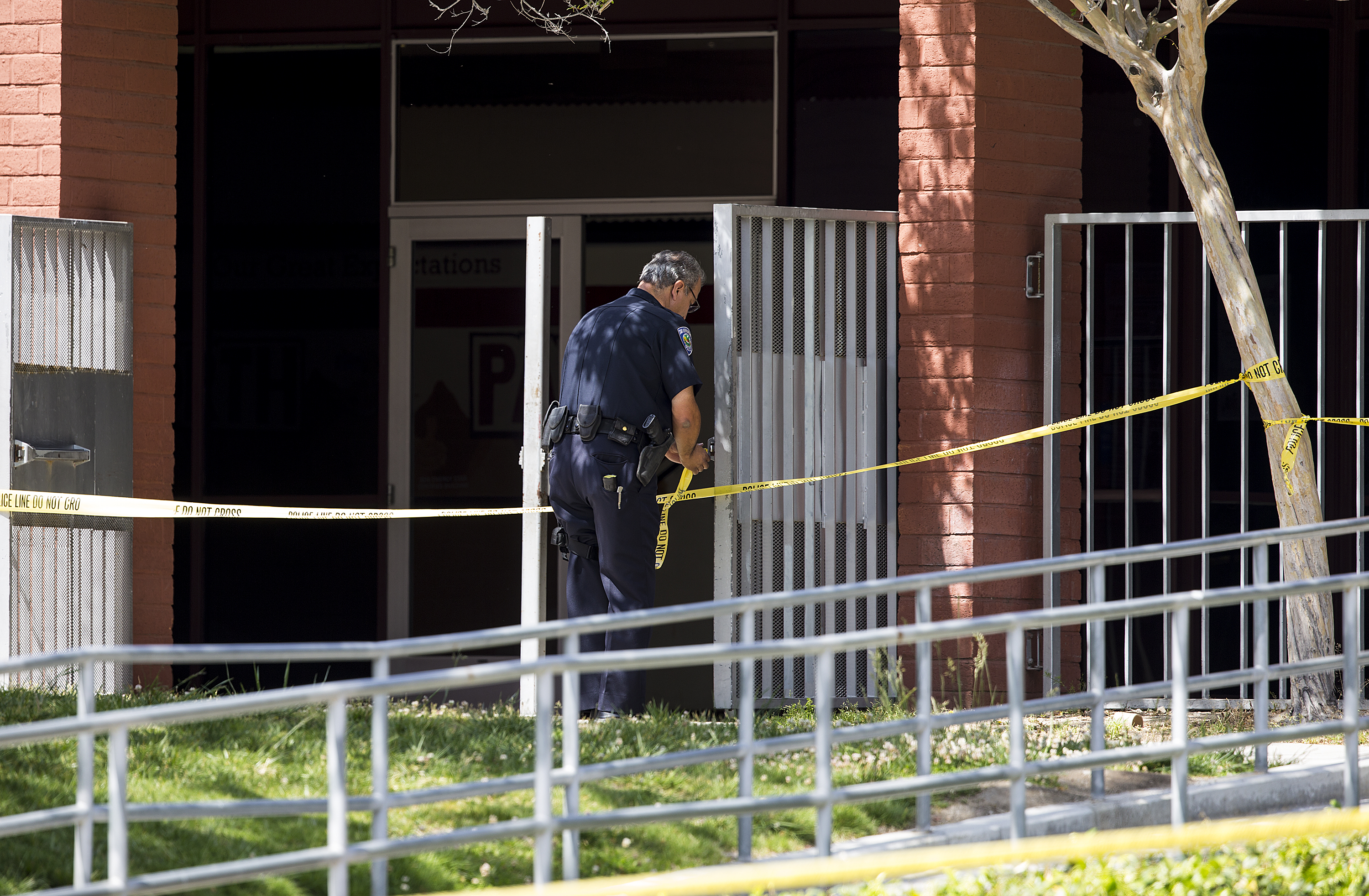 Murder Suicide Shooting At Elementary School In San Bernardino Kills Two And Injures Others