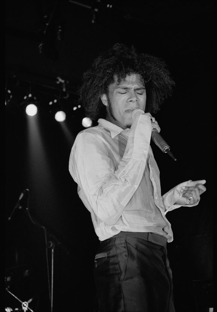 Maxwell Performs In London