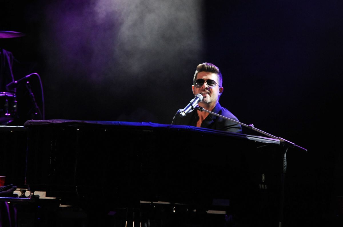 Stone Soul 2019 -- Robin Thicke