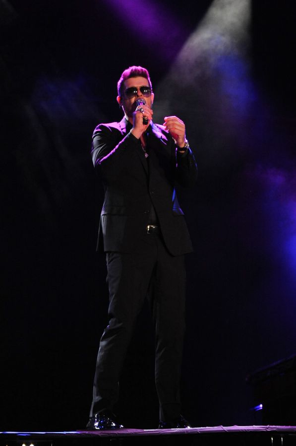 Stone Soul 2019 -- Robin Thicke