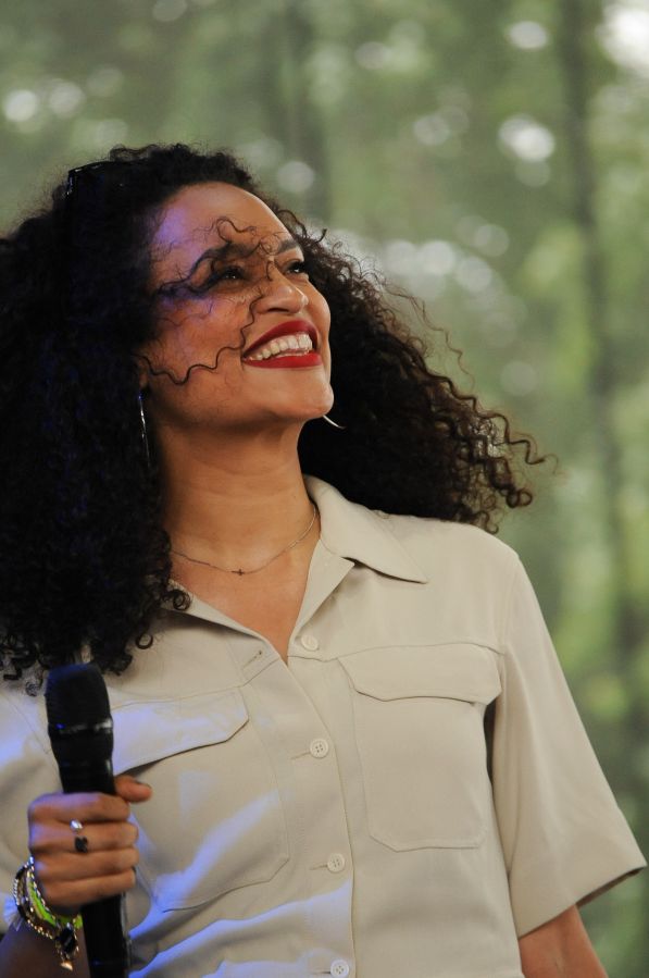 Stone Soul 2019 -- Nicole Bus
